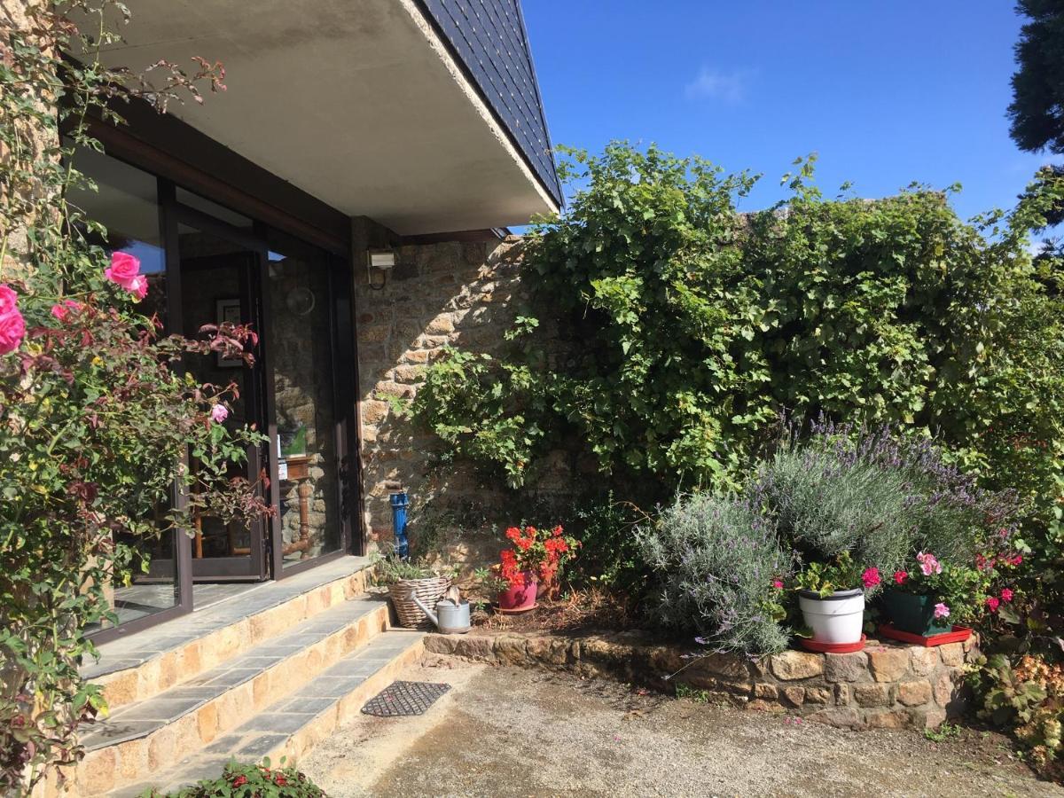 La Chamade Bed and Breakfast Carolles Exteriör bild